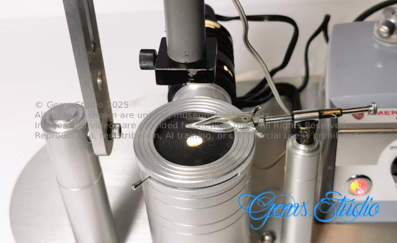 GIA GEM Instruments Table-top Spectroscope System (c.1975)